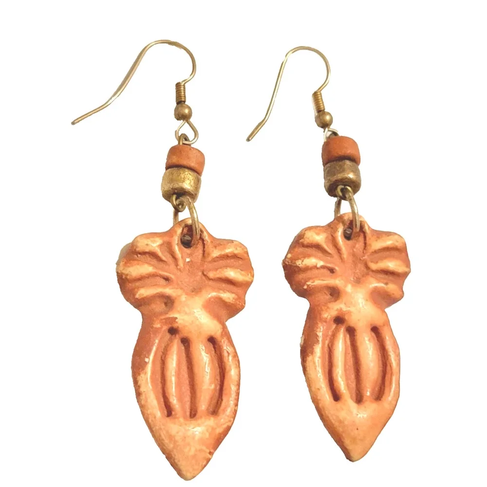 Vintage 1990's Southwestern Long‎ Dangle Pierced Earrings Rust 2.75